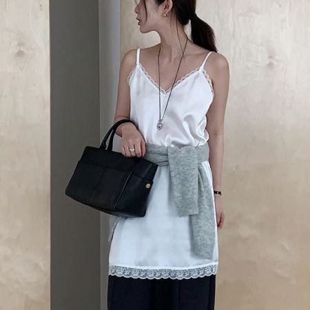Dongdaemum Women’s Dresses, a testament to the elegance and quality of wholesale Korean fashion.
