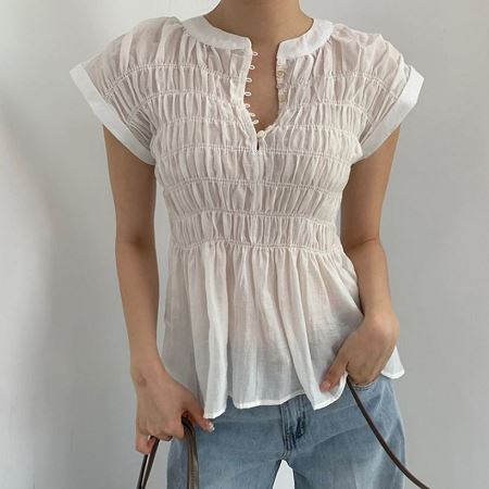 Dongdaemum Women’s Shirts, Tops & T-Shirts, a testament to the elegance and quality of wholesale Korean fashion.