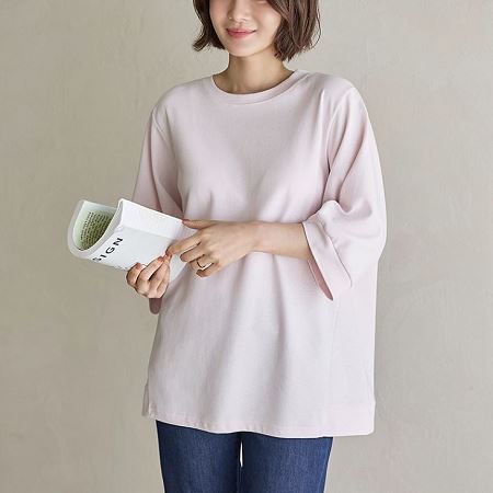 Dongdaemum Women’s Shirts, Tops & T-Shirts, a testament to the elegance and quality of wholesale Korean fashion.