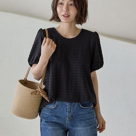 Dongdaemum Women’s Shirts, Tops & T-Shirts, a testament to the elegance and quality of wholesale Korean fashion.