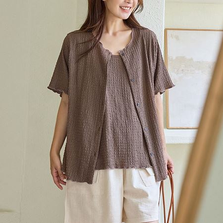 Dongdaemum Women’s One-Pieces, a testament to the elegance and quality of wholesale Korean fashion.
