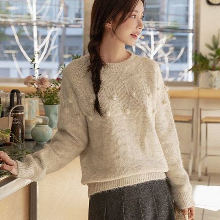 Dongdaemum Women’s Shirts, Tops & T-Shirts, a testament to the elegance and quality of wholesale Korean fashion.