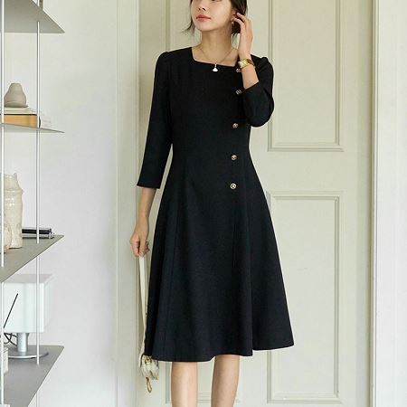 Dongdaemum Women’s Dresses, a testament to the elegance and quality of wholesale Korean fashion.