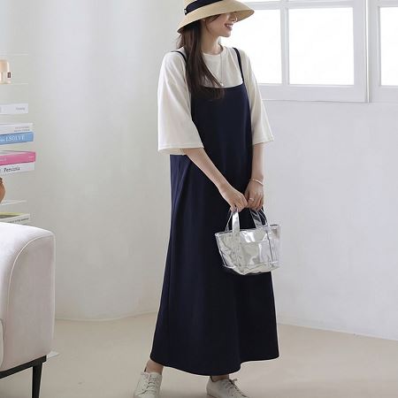 Dongdaemum Women’s Dresses, a testament to the elegance and quality of wholesale Korean fashion.