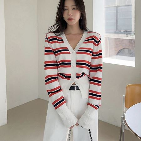 A variety of Dongdaemum Women’s Coats & Jackets, reflecting the sophistication of Korean fashion.