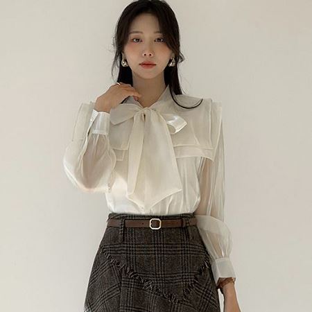 Dongdaemum Women’s Shirts, Tops & T-Shirts, a testament to the elegance and quality of wholesale Korean fashion.