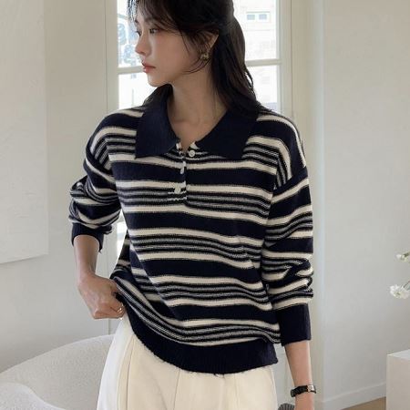 Dongdaemum Women’s Shirts, Tops & T-Shirts, a testament to the elegance and quality of wholesale Korean fashion.