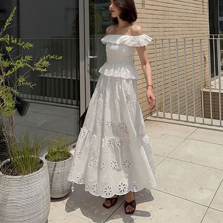 Dongdaemum Women’s One-Pieces, a testament to the elegance and quality of wholesale Korean fashion.