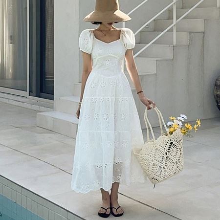 Dongdaemum Women’s Dresses, a testament to the elegance and quality of wholesale Korean fashion.