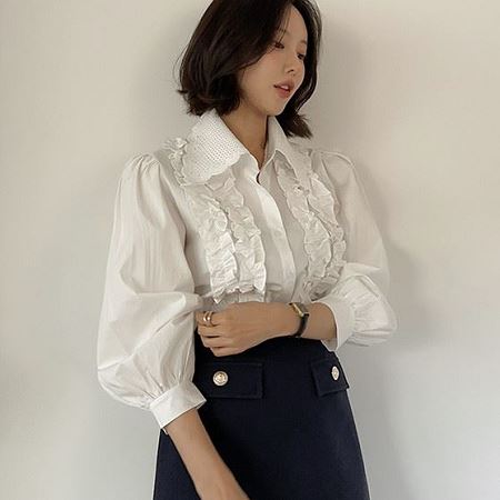 Dongdaemum Women’s Shirts, Tops & T-Shirts, a testament to the elegance and quality of wholesale Korean fashion.