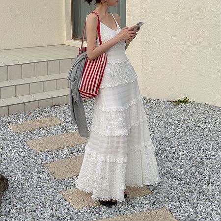 Dongdaemum Women’s Dresses, a testament to the elegance and quality of wholesale Korean fashion.