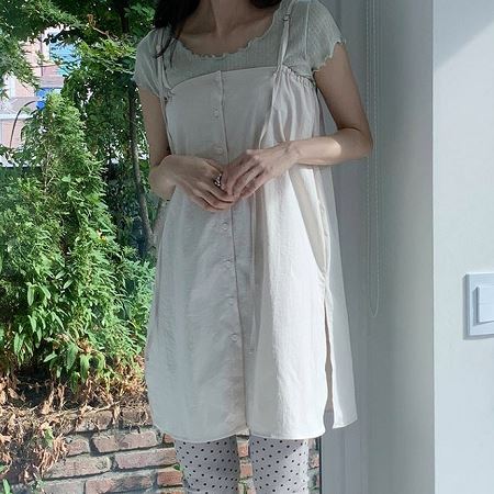 Dongdaemum Women’s Dresses, a testament to the elegance and quality of wholesale Korean fashion.