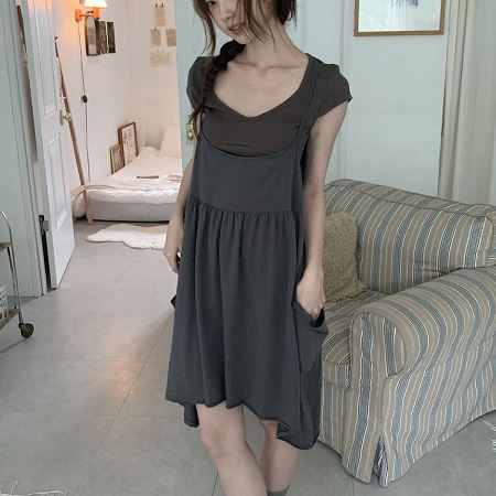 Dongdaemum Women’s Dresses, a testament to the elegance and quality of wholesale Korean fashion.