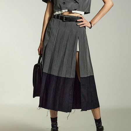 Dongdaemum Women’s Dresses, a testament to the elegance and quality of wholesale Korean fashion.
