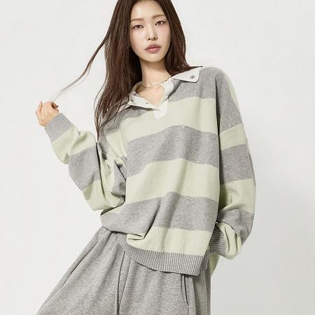 Dongdaemum Women’s Shirts, Tops & T-Shirts, a testament to the elegance and quality of wholesale Korean fashion.