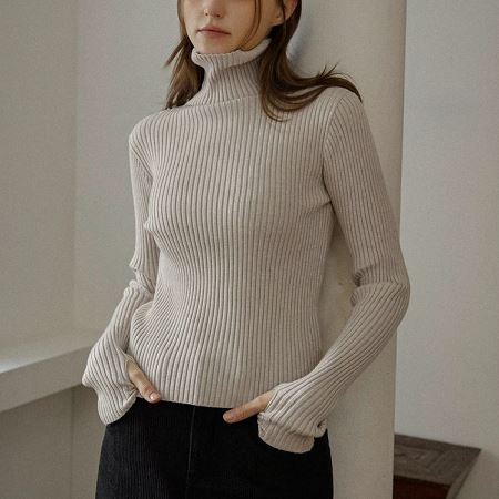 Dongdaemum Women’s Shirts, Tops & T-Shirts, a testament to the elegance and quality of wholesale Korean fashion.