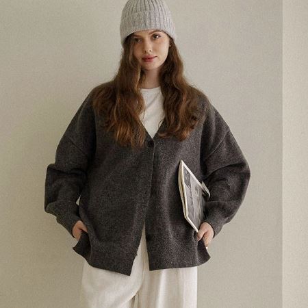 A variety of Dongdaemum Women’s Coats & Jackets, reflecting the sophistication of Korean fashion.