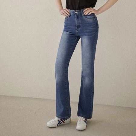 Dongdaemum Women’s Pants, a testament to the elegance and quality of wholesale Korean fashion.