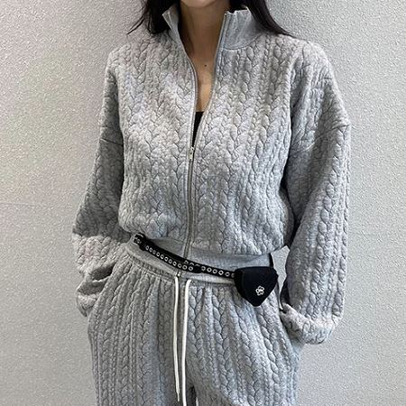 A variety of Dongdaemum Women’s Coats & Jackets, reflecting the sophistication of Korean fashion.