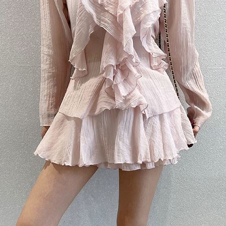 Dongdaemum Women’s Dresses, a testament to the elegance and quality of wholesale Korean fashion.