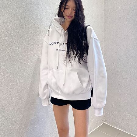 Dongdaemum Women’s Shirts, Tops & T-Shirts, a testament to the elegance and quality of wholesale Korean fashion.
