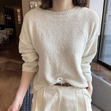 Dongdaemum Women’s Shirts, Tops & T-Shirts, a testament to the elegance and quality of wholesale Korean fashion.