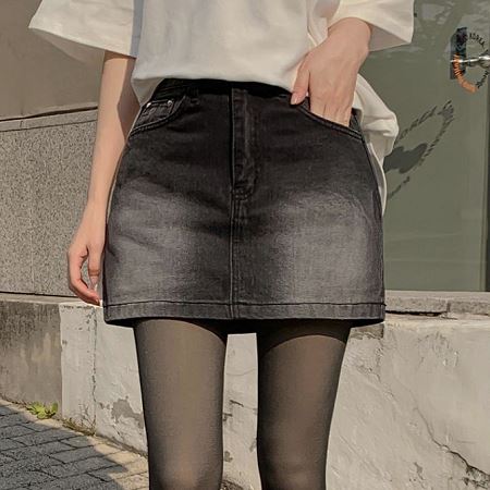 Dongdaemum Women’s Dresses, a testament to the elegance and quality of wholesale Korean fashion.