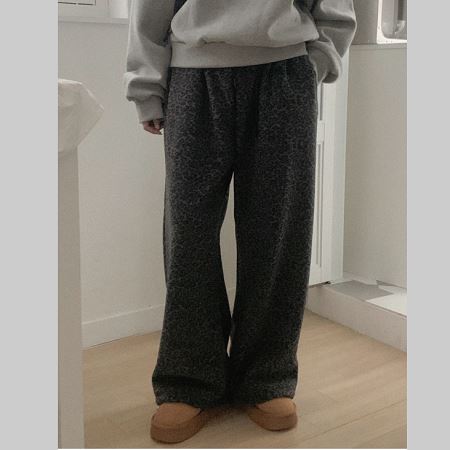 An array of Dongdaemum Women’s Pants, embodying the versatility of Korean fashion.