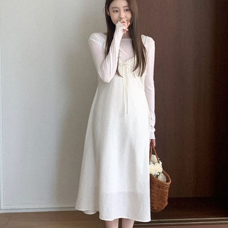 Dongdaemum Women’s Dresses, a testament to the elegance and quality of wholesale Korean fashion.