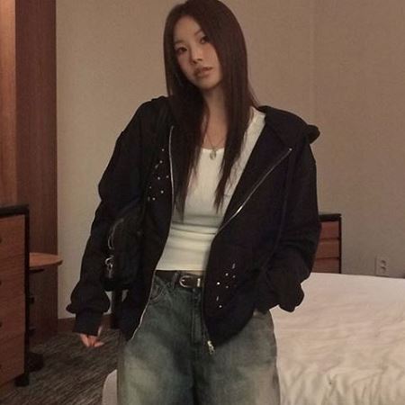 Dongdaemum Women’s Coats & Jackets, a testament to the elegance and quality of wholesale Korean fashion.