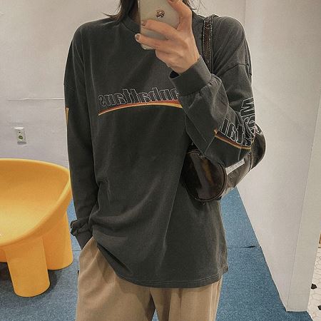 Dongdaemum Women’s Shirts, Tops & T-Shirts, a testament to the elegance and quality of wholesale Korean fashion.