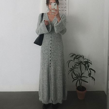 A collection of Dongdaemum Women’s Dresses, encapsulating the charm of Korean fashion.