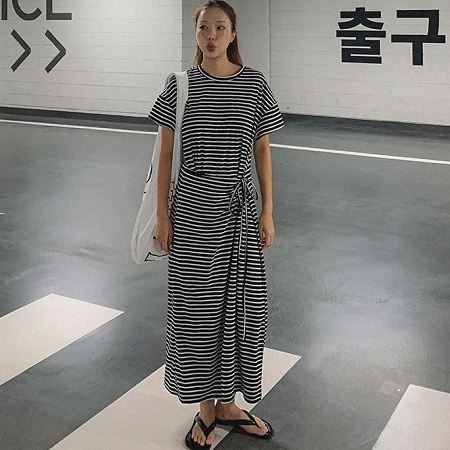 A collection of Dongdaemum Women’s Dresses, encapsulating the charm of Korean fashion.