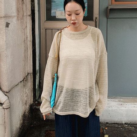 Dongdaemum Women’s Shirts, Tops & T-Shirts, a testament to the elegance and quality of wholesale Korean fashion.