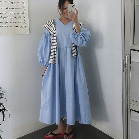 Dongdaemum Women’s Dresses, a testament to the elegance and quality of wholesale Korean fashion.