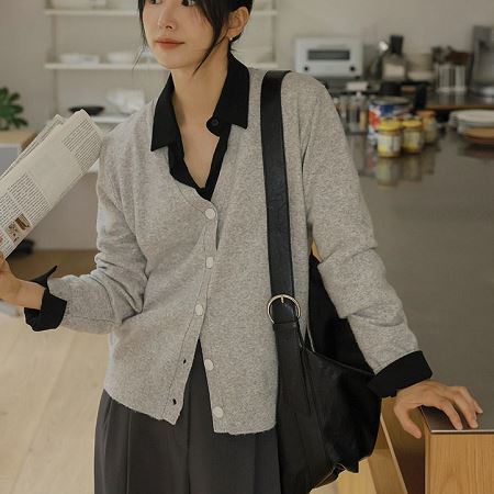 A variety of Dongdaemum Women’s Coats & Jackets, reflecting the sophistication of Korean fashion.