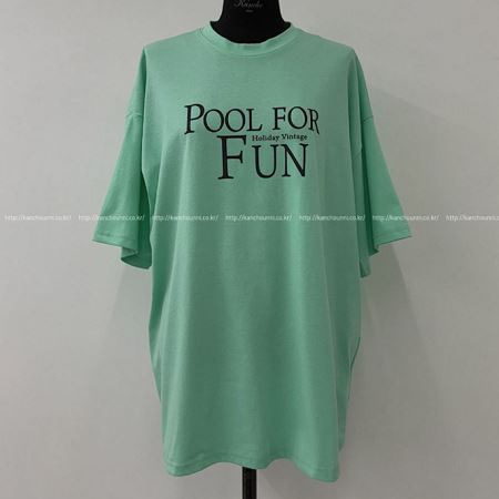 Dongdaemum Women’s Shirts, Tops & T-Shirts, a testament to the elegance and quality of wholesale Korean fashion.