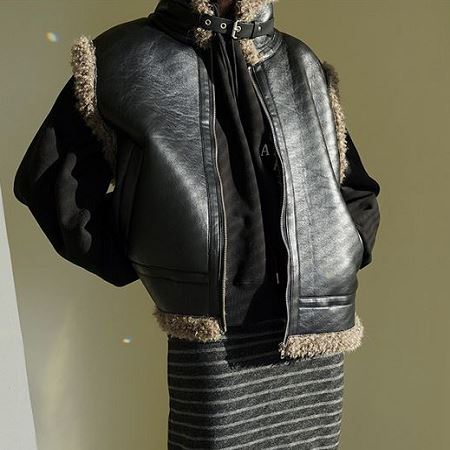 Dongdaemum Women’s Coats & Jackets, a testament to the elegance and quality of wholesale Korean fashion.
