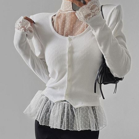 Dongdaemum Women’s Shirts, Tops & T-Shirts, a testament to the elegance and quality of wholesale Korean fashion.