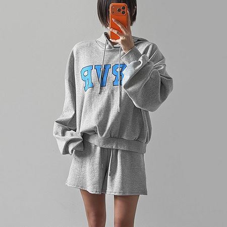 Dongdaemum Women’s One-Pieces, a testament to the elegance and quality of wholesale Korean fashion.