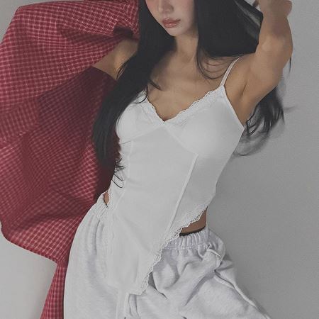 Dongdaemum Women’s Shirts, Tops & T-Shirts, a testament to the elegance and quality of wholesale Korean fashion.
