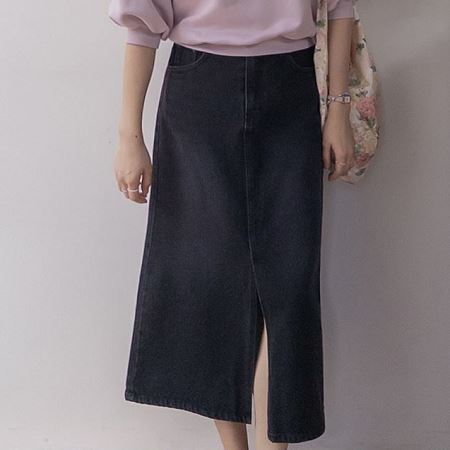 A collection of Dongdaemum Women’s Dresses, encapsulating the charm of Korean fashion.