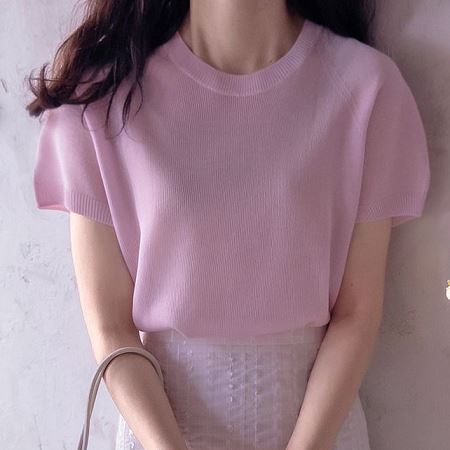 Dongdaemum Women’s Shirts, Tops & T-Shirts, a testament to the elegance and quality of wholesale Korean fashion.