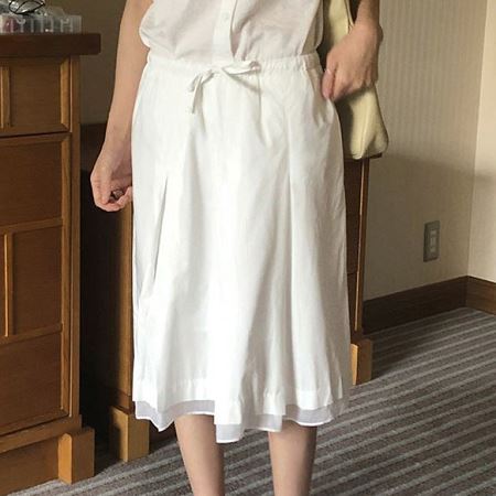 A collection of Dongdaemum Women’s Dresses, encapsulating the charm of Korean fashion.