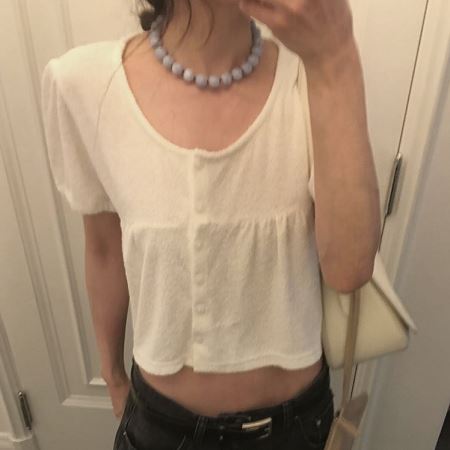 Dongdaemum Women’s Shirts, Tops & T-Shirts, a testament to the elegance and quality of wholesale Korean fashion.