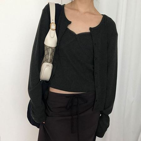 Dongdaemum Women’s Coats & Jackets, a testament to the elegance and quality of wholesale Korean fashion.