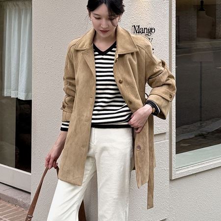 A variety of Dongdaemum Women’s Coats & Jackets, reflecting the sophistication of Korean fashion.