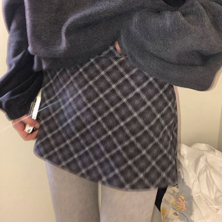 A collection of Dongdaemum Women’s Dresses, encapsulating the charm of Korean fashion.