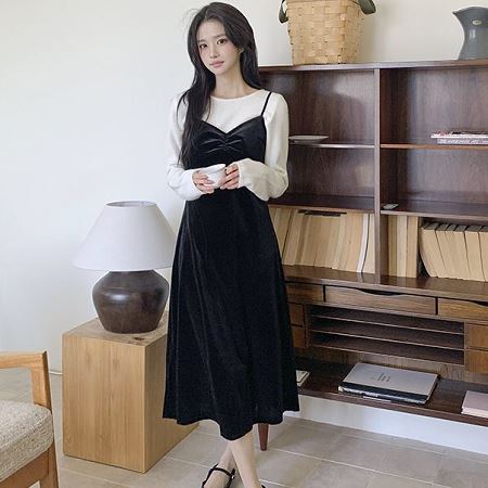 A collection of Dongdaemum Women’s Dresses, encapsulating the charm of Korean fashion.