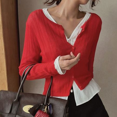 Dongdaemum Women’s Coats & Jackets, a testament to the elegance and quality of wholesale Korean fashion.